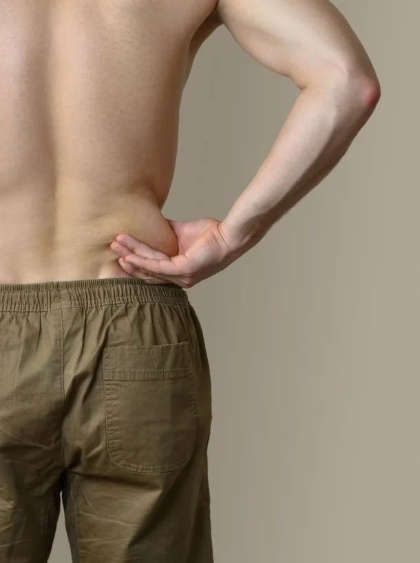 Corpo masculino em fotografia do site da rede Homenz